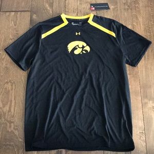 NWT Men’s Under Armour Iowa Hawkeyes dri-fit
